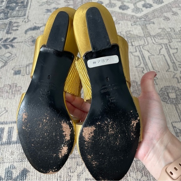 Vintage Mario Valentino Gold Chain Leather Slide Sandals Size 6